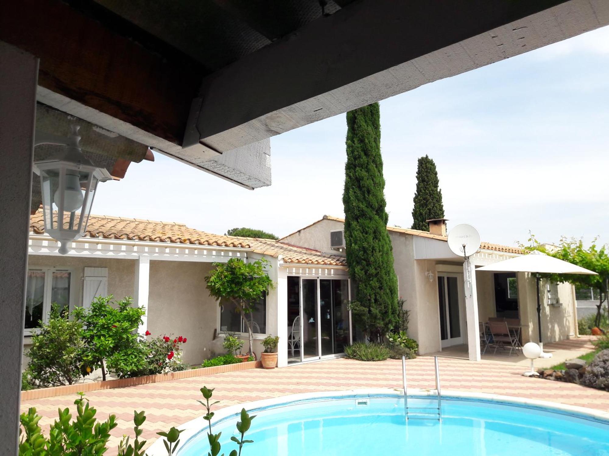 Chambre Privee Independante, Piscine Agde Exterior photo